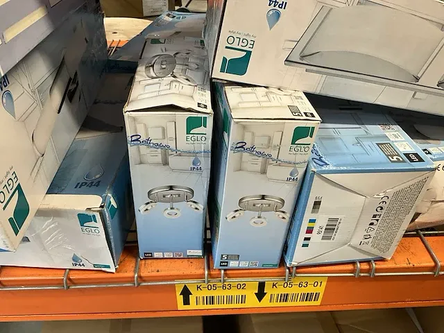 Badkamerverlichting eglo en hanglampen - afbeelding 10 van  11