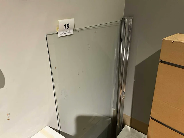 Badklapwand glas - afbeelding 1 van  2