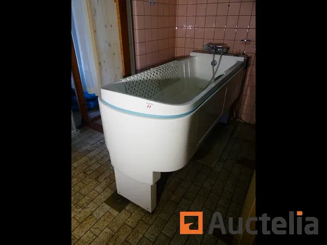Badkuip met elektrische verhoging medi technik - afbeelding 5 van  7