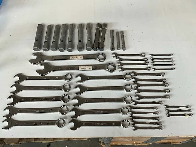 Bahco diverse steek/ring- en pijpsleutels (47x) - afbeelding 1 van  11