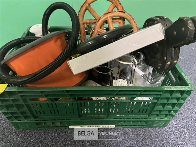 Bak diverse items - afbeelding 2 van  3