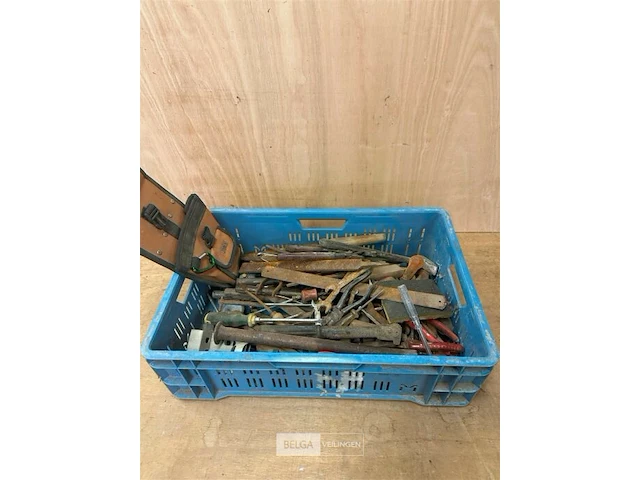 Bak gereedschappen - afbeelding 1 van  1