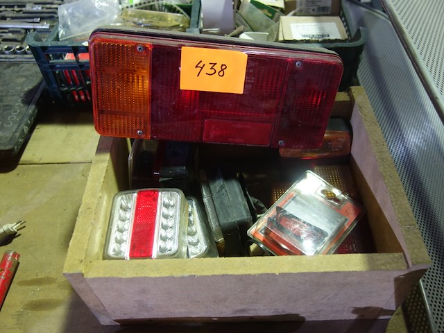 Bak lichten voor auto - afbeelding 1 van  1