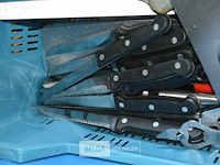 Bak met div keuken materiaal - afbeelding 2 van  3