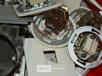 Bak met div stopcontacten en schakelaars - afbeelding 4 van  5