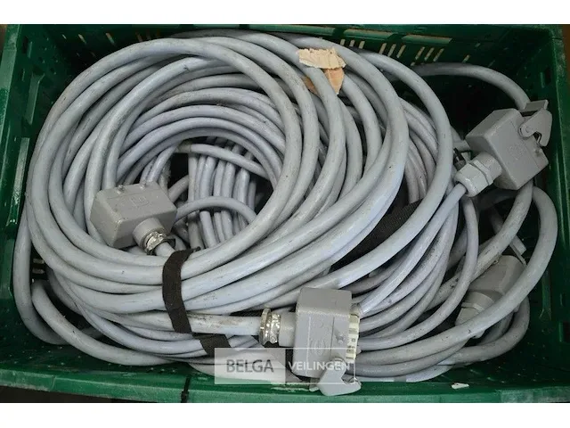 Bak met kabels voor verlichting - afbeelding 3 van  3