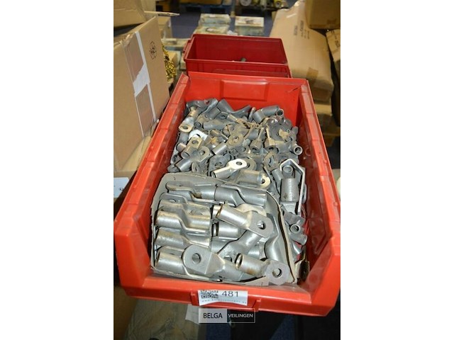 Bak met kabelschoenen - afbeelding 1 van  3