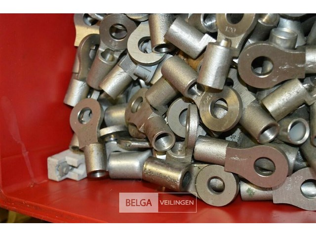 Bak met kabelschoenen - afbeelding 2 van  3