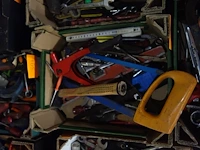 Bak met materiaal - afbeelding 1 van  1