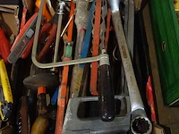 Bak met materiaal - afbeelding 1 van  1