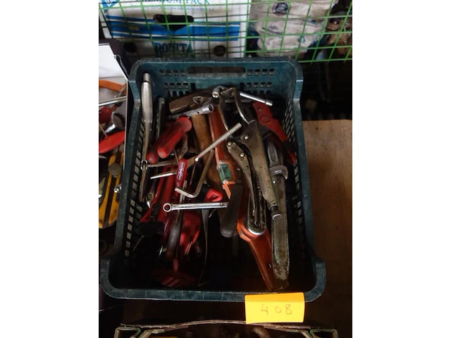 Bak met materiaal - afbeelding 1 van  1