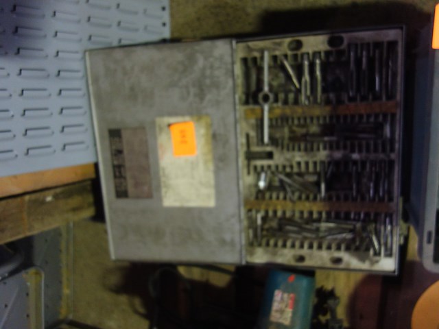 Bak met metrische schroefdraden - afbeelding 1 van  2