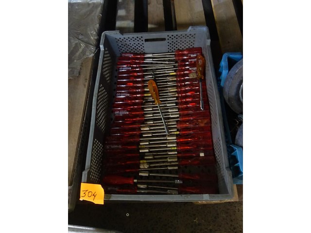 Bak met potsleutels - afbeelding 1 van  1