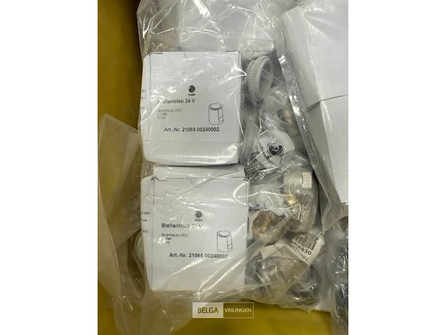 Bak met thermostatische ventielen stelweg 5 mm - afbeelding 3 van  3