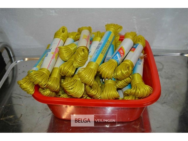 Bak met wasdraadlijnen 20m lang - afbeelding 1 van  2