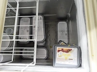 Bakdiepvries + inhoud ijscreme - afbeelding 3 van  8