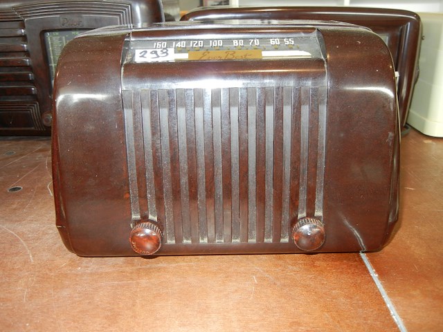 Bakeliet radio everbest - afbeelding 1 van  2