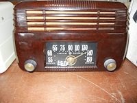 Bakeliet radio general electric - afbeelding 1 van  2