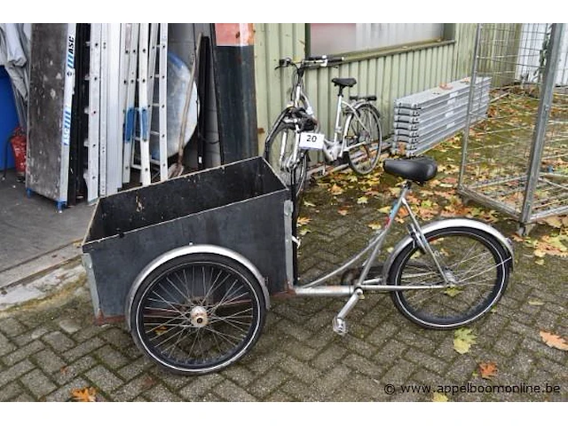 Bakfiets, inclusief sleutel, 701-797 - afbeelding 1 van  3