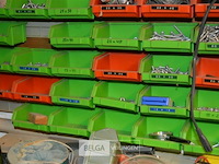 Bakje met div schroeven - afbeelding 4 van  5