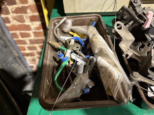 Bakje met inhoud - afbeelding 1 van  5