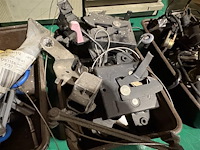 Bakje met inhoud - afbeelding 1 van  4