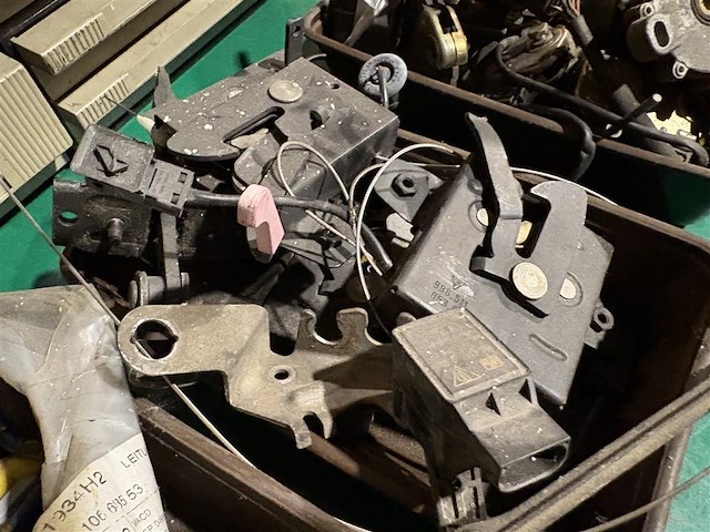 Bakje met inhoud - afbeelding 2 van  4