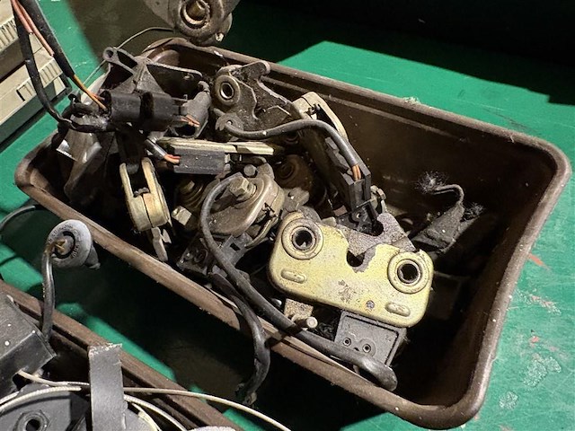 Bakje met inhoud - afbeelding 3 van  3