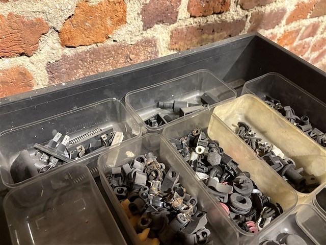 Bakje met inhoud - afbeelding 2 van  4