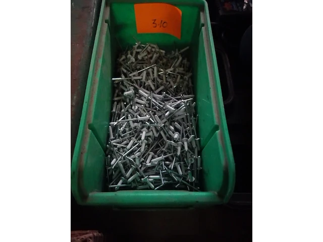 Bakje met popnagels - afbeelding 1 van  1