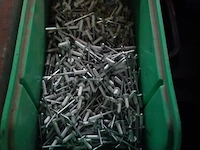 Bakje met popnagels - afbeelding 1 van  1