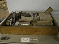 Bakje met scharnieren + retro kasten sloten