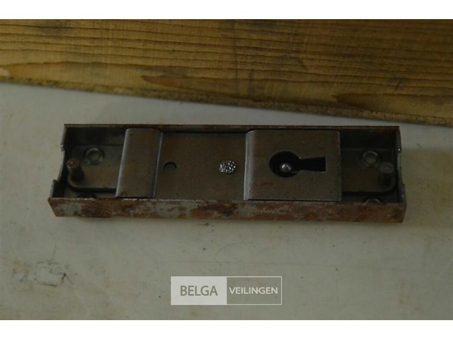 Bakje met scharnieren + retro kasten sloten - afbeelding 2 van  2