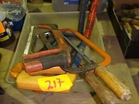 Bakje met zagen + 2 lampen - afbeelding 1 van  1