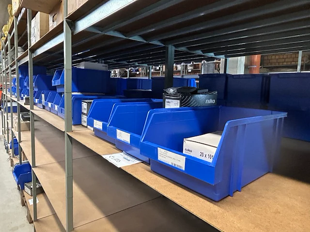 Bakjes electriciteitstoebehoren niko - afbeelding 1 van  5