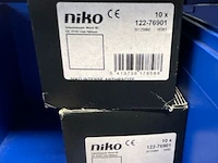 Bakjes electriciteitstoebehoren niko - afbeelding 2 van  5