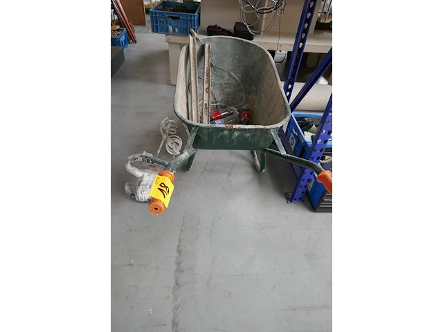 Bakwagen + betonmixer - afbeelding 1 van  4