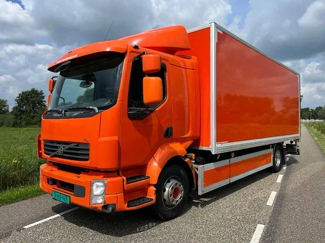Bakwagen volvo fl260 diesel 2013 - afbeelding 1 van  1