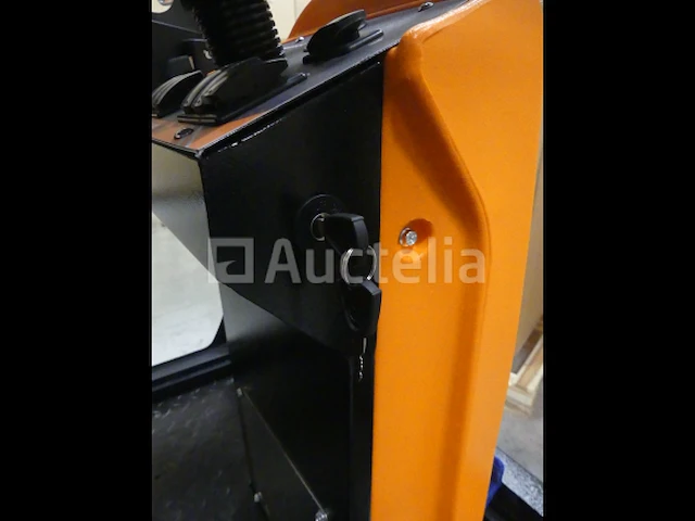 Balayeuse daewoo veegmachine das100 - afbeelding 15 van  17