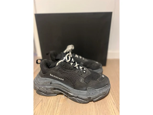 Balenciaga sneakers - afbeelding 1 van  2