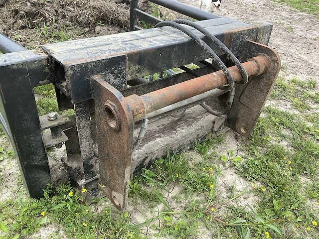 Balenklem met aansluiting voor manitou - afbeelding 13 van  13