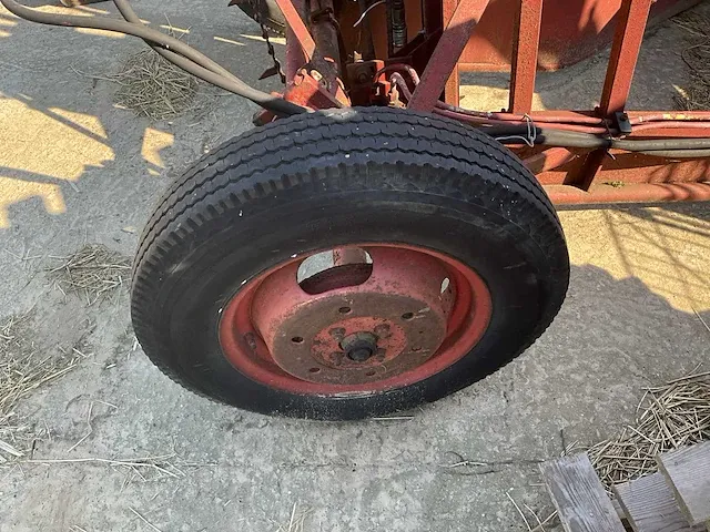 Balenlader voor kleine balen. - afbeelding 8 van  17