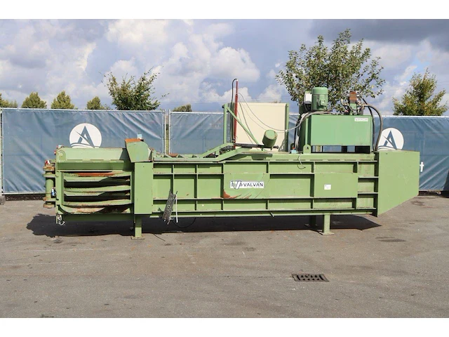 Balenpers valman h40-s-1000 elektrisch 40t 1995 met transportband en onderdelen - afbeelding 1 van  1