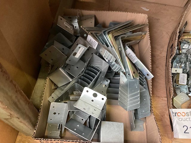 Balkdragers en hoek verbinders - afbeelding 2 van  6