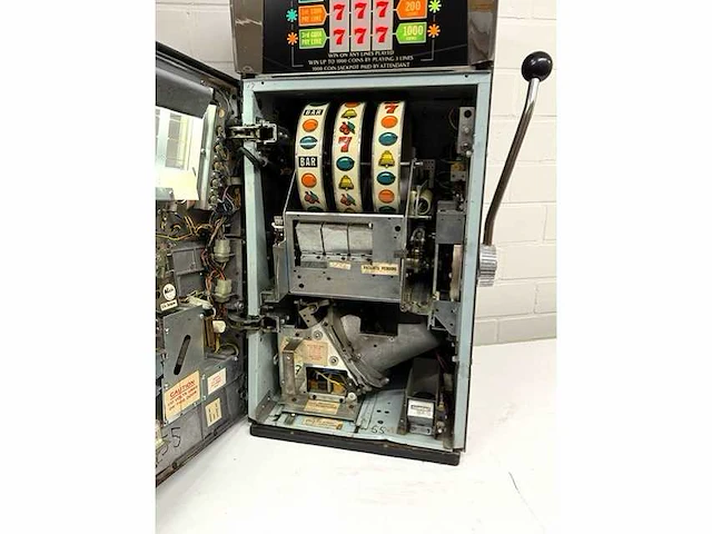 Bally - 1969 - 1045 triple 7 - slotmachine - afbeelding 4 van  12