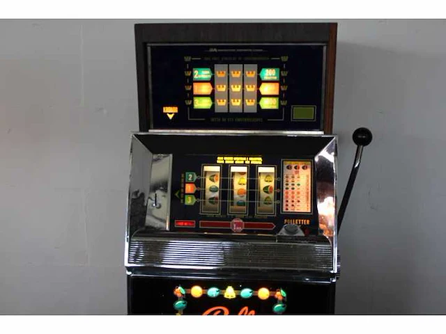 Bally - 1969 - 3 coins - slotmachine - afbeelding 1 van  6