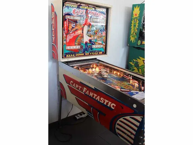 Bally - captain fantastic - flipperkast - afbeelding 3 van  9