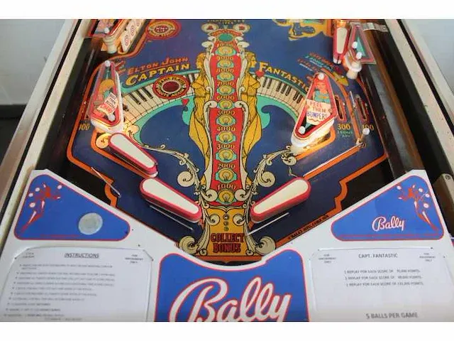 Bally - captain fantastic - flipperkast - afbeelding 6 van  9