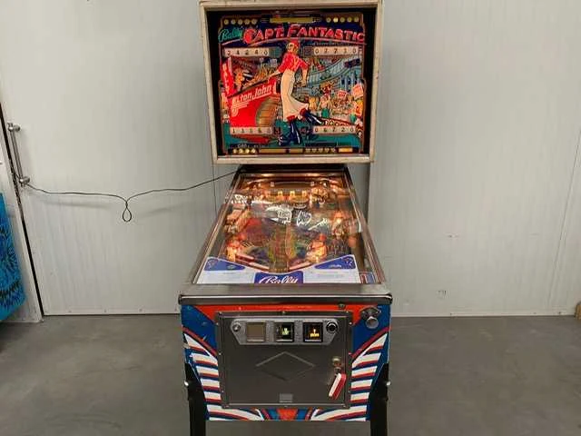 Bally - captain fantastic - flipperkast - afbeelding 1 van  8