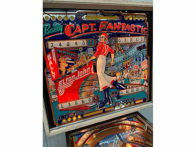 Bally - captain fantastic - flipperkast - afbeelding 4 van  8
